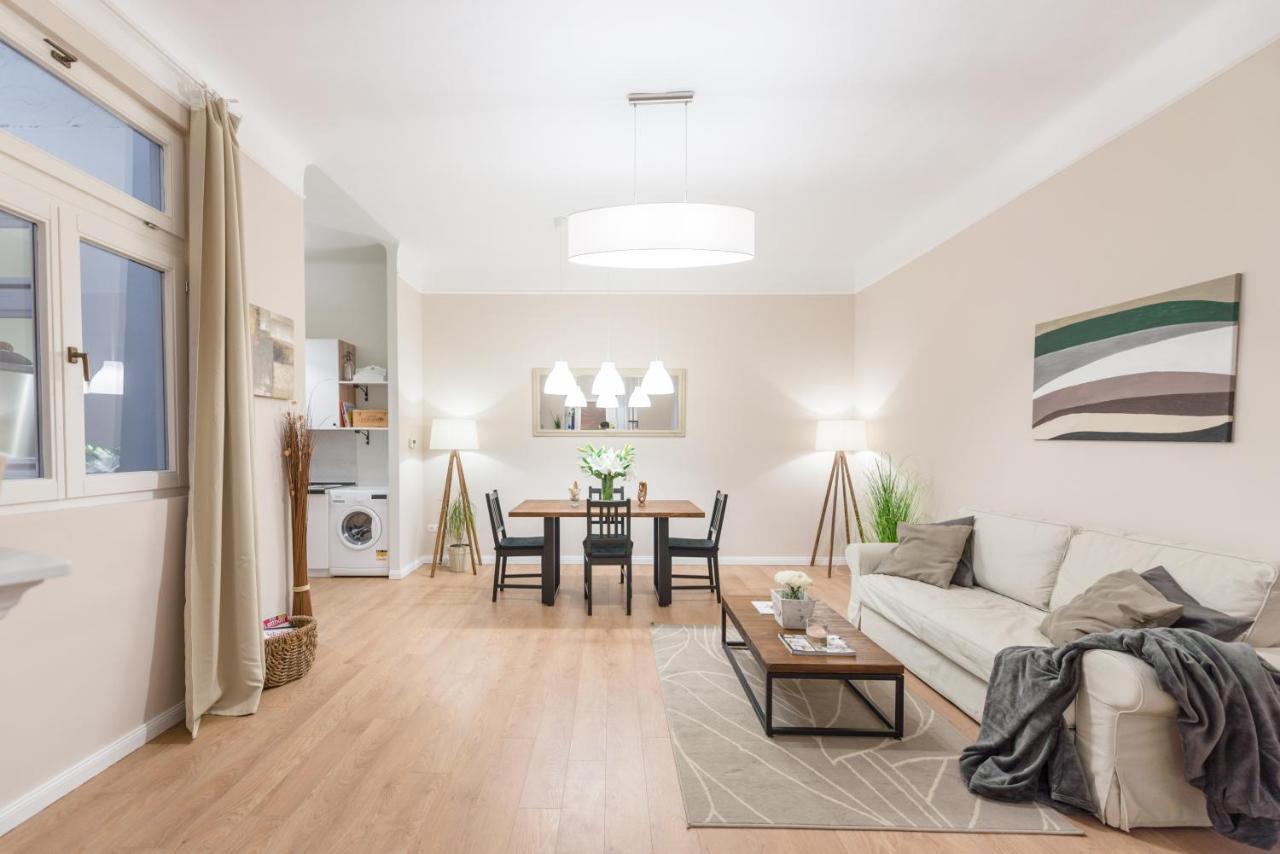 Downtown Heart 3 Bdr, 2 Bath, A/C Lägenhet Budapest Exteriör bild